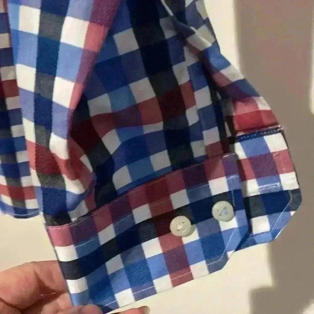 Banana Republic Grant fit non-iron 100% cotton casual button down shirt